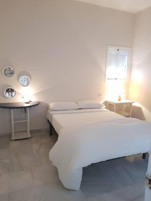 Enjoy Netflix Parking Segun Disponibilidad Apartment Sevilla Exterior foto