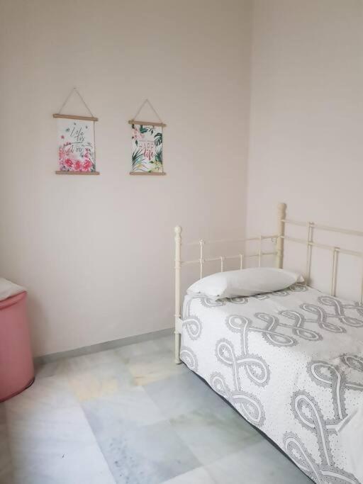 Enjoy Netflix Parking Segun Disponibilidad Apartment Sevilla Exterior foto